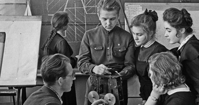 В советской школе. 1962